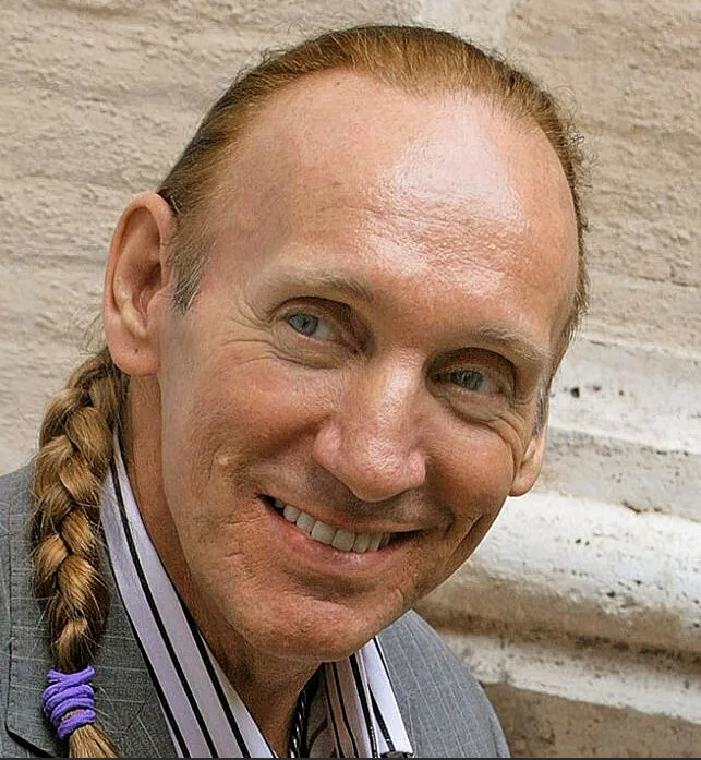 Грегори Дэвид Робертс